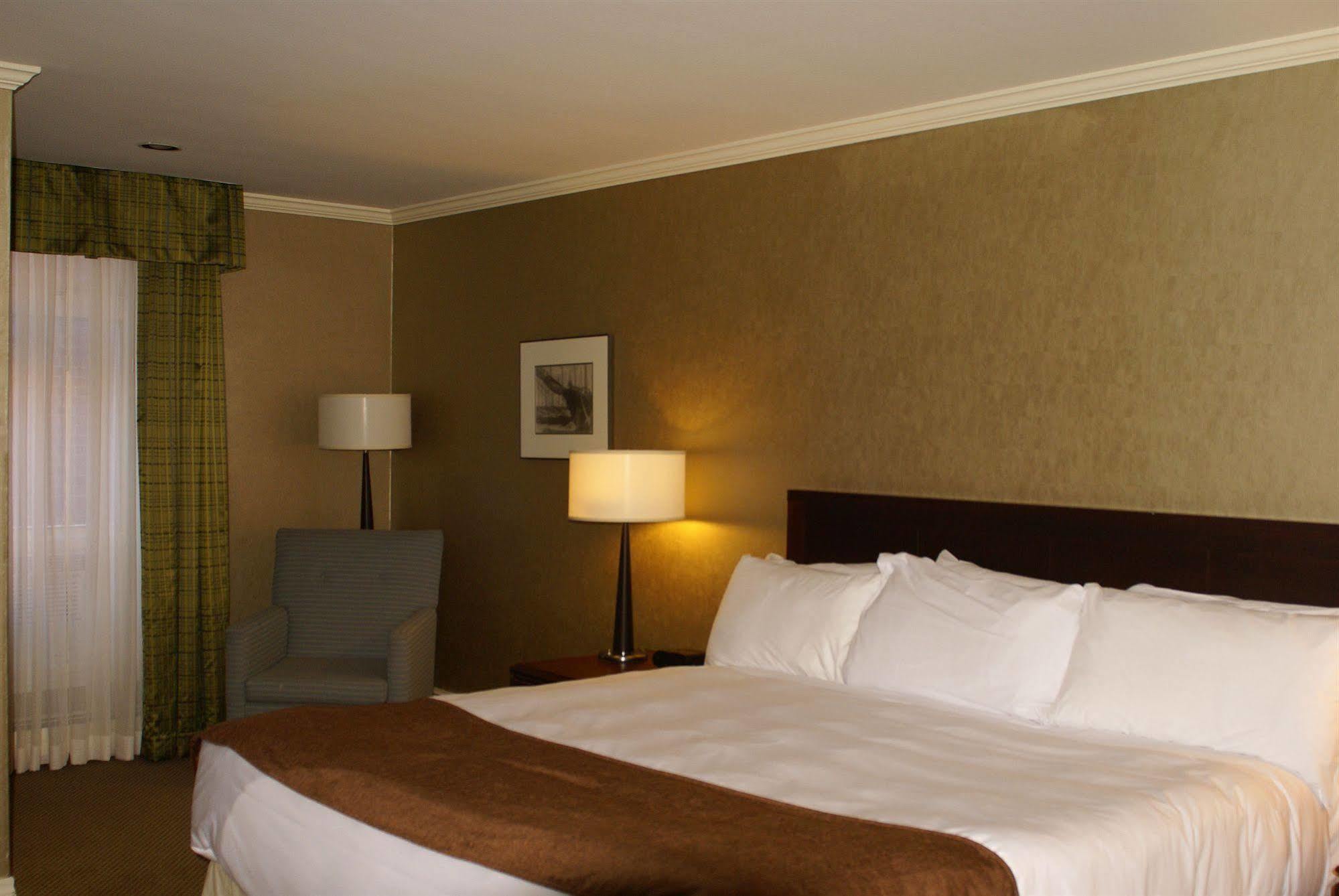 The Hotel On Pownal Charlottetown Eksteriør bilde